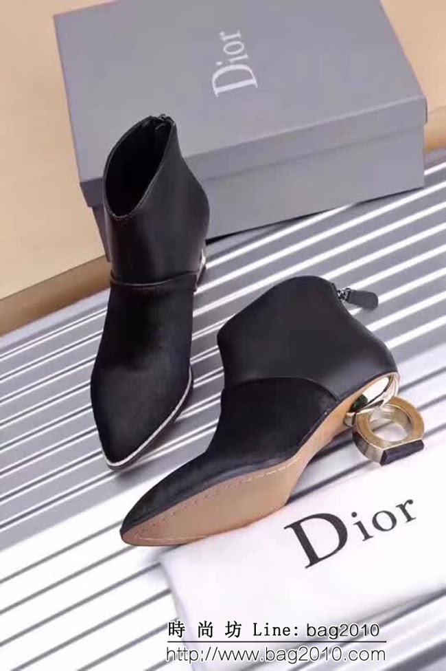 DIOR迪奧 爆款 範冰冰同款升級 牛皮加真馬毛 時尚短靴 QZS1535